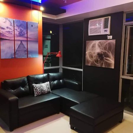 Cubao Manhattan Heights Unit 11Pq Tower B, 1Br Ciudad Quezon Exterior foto